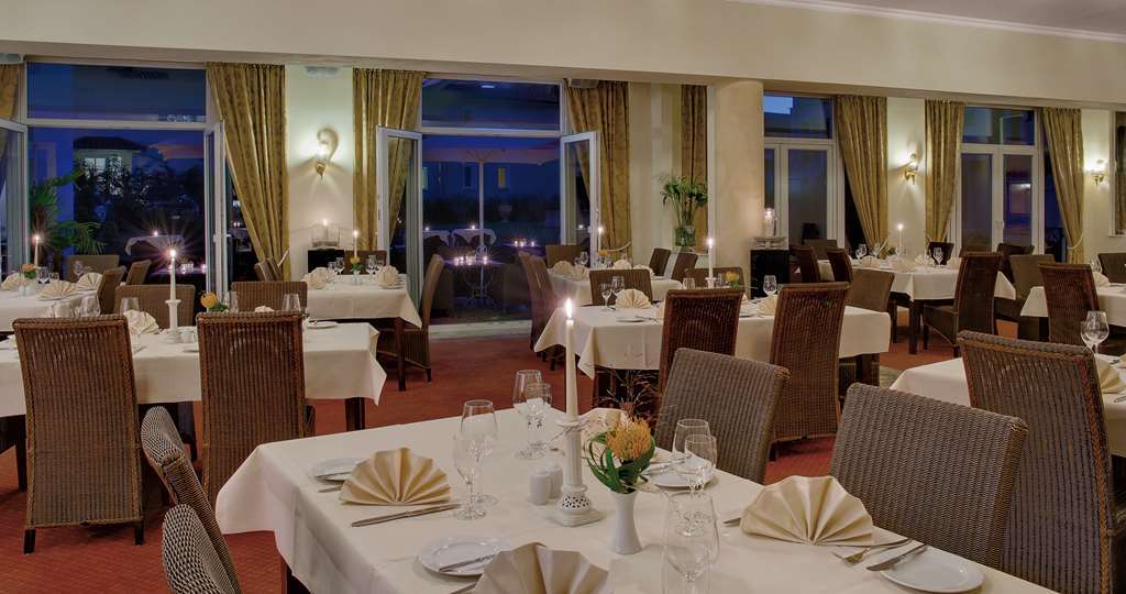 Hotel Villa Medici باد شونبورن المطعم الصورة